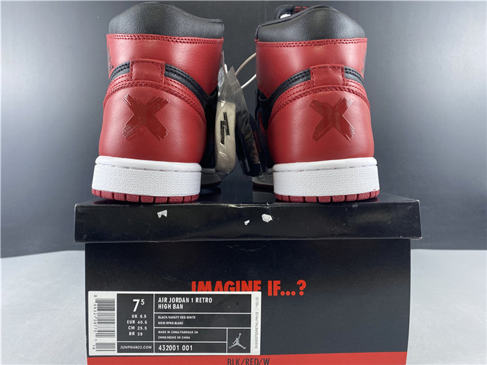 Jordan1 Retro Banned 432001-001