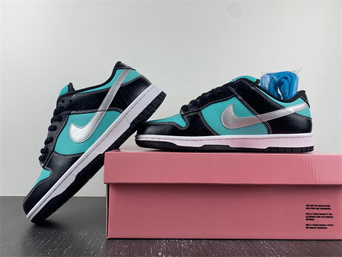 Nike SB Dunk Low Diamond Supply Co. Aqua Blue 304292-402