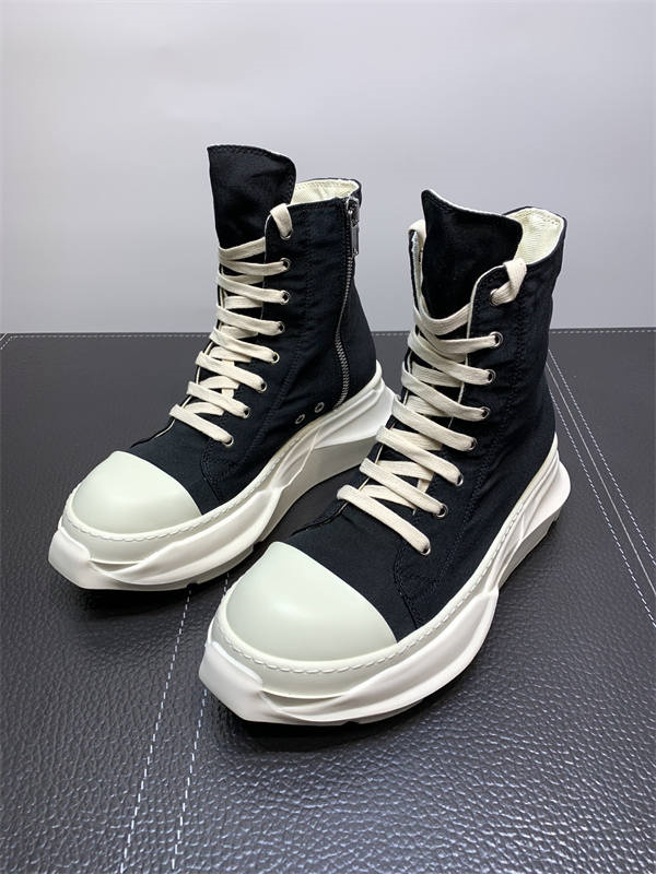 RI*K OWENS SNEAKERS