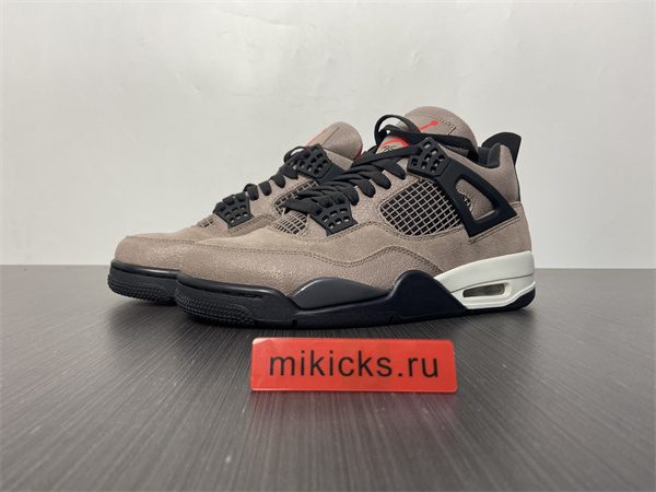 Jordan 4 Retro Taupe Haze DB0732-200