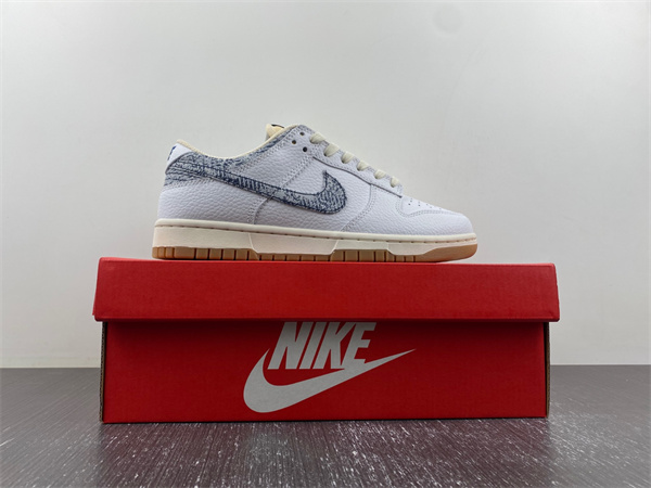 Nike Dunk Low「Washed Denim」