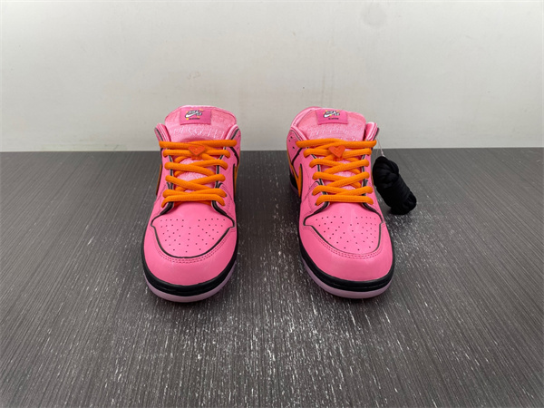 The Powerpuff Girls x Nike SB Dunk Low “Blossom”