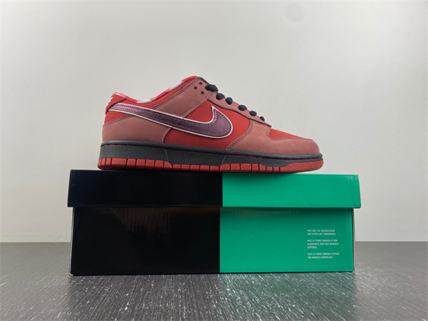 Nike SB Dunk Low Red Lobster