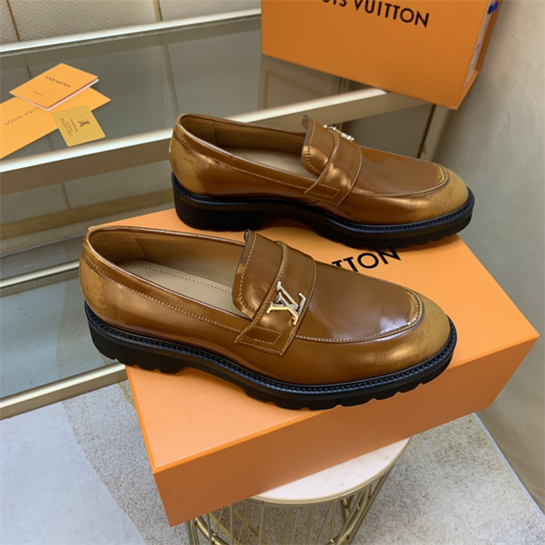 Lv Loafer 006