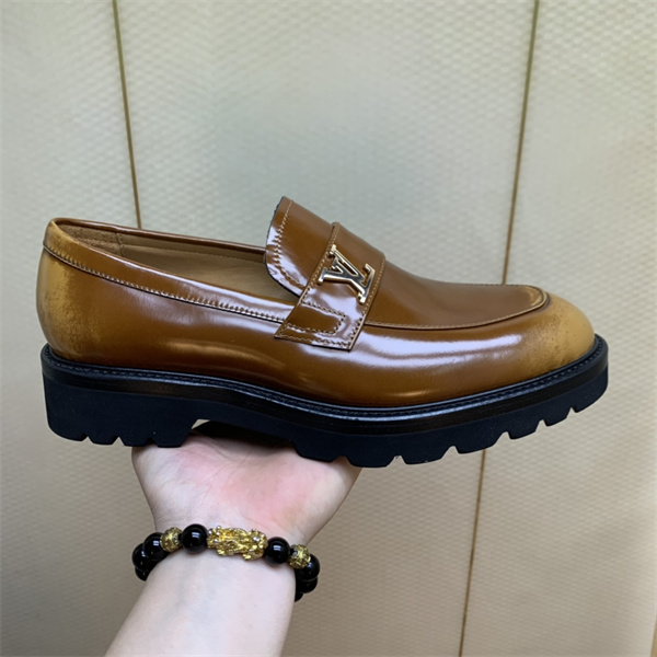 Lv Loafer 006
