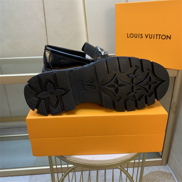 Lv Loafer 009