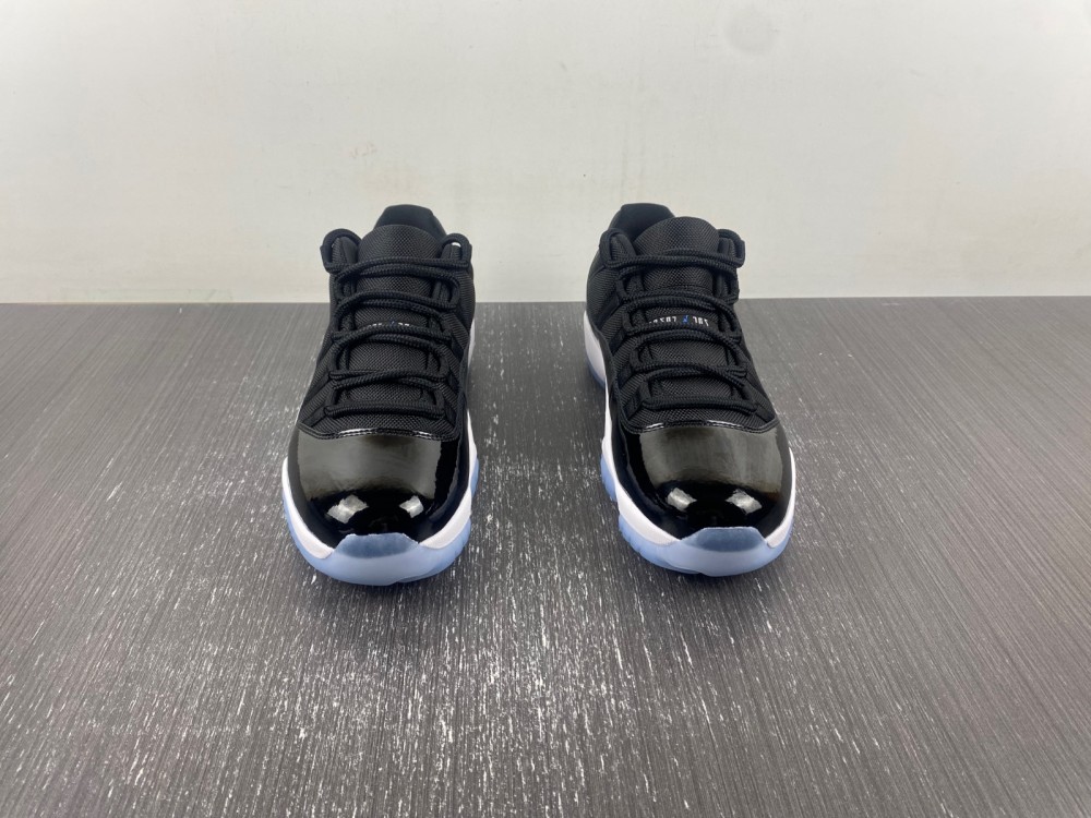 Air Jordan 11 Space Jam FV5104-004