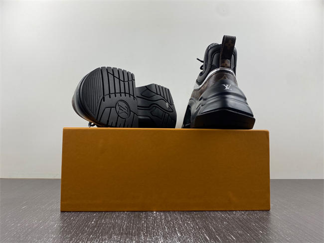1 Vuitton Archlight Sneakers
