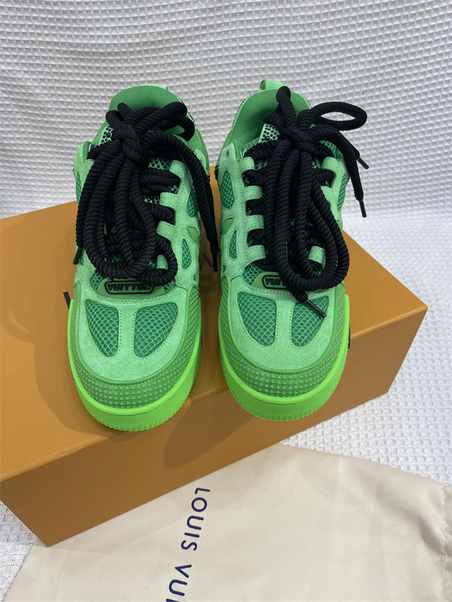Lv Trainer Sneaker 53