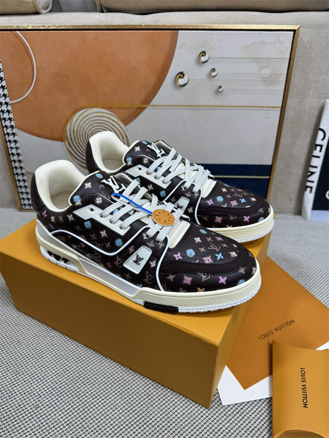 Lv Trainer Sneaker