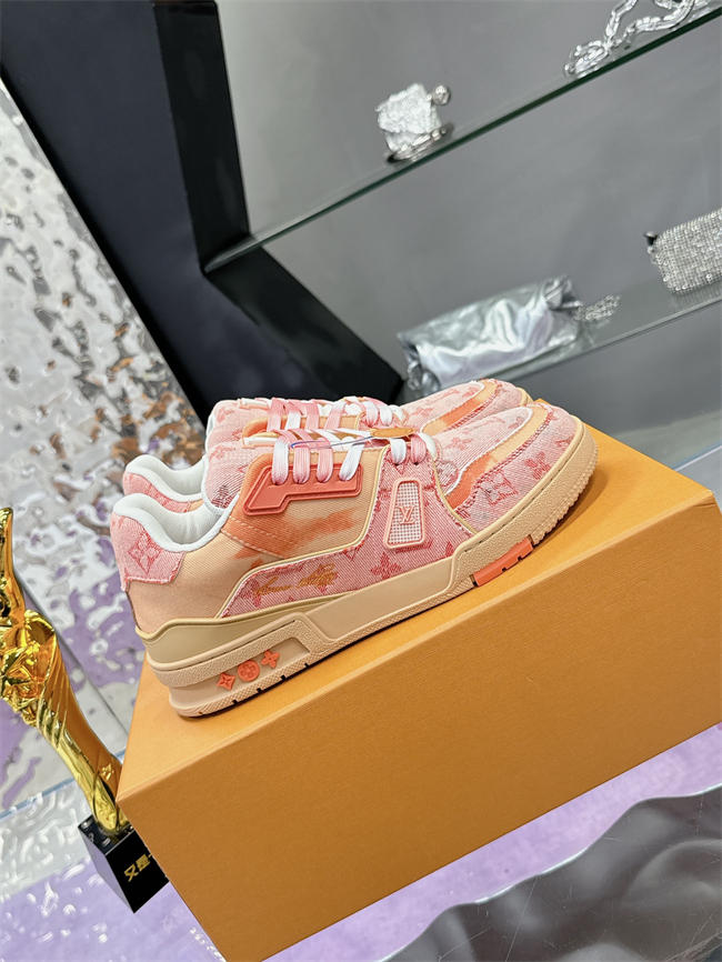LV Trainer Sneaker