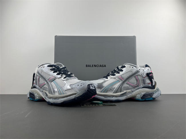 Balenciaga 772774-W3RNY-0322