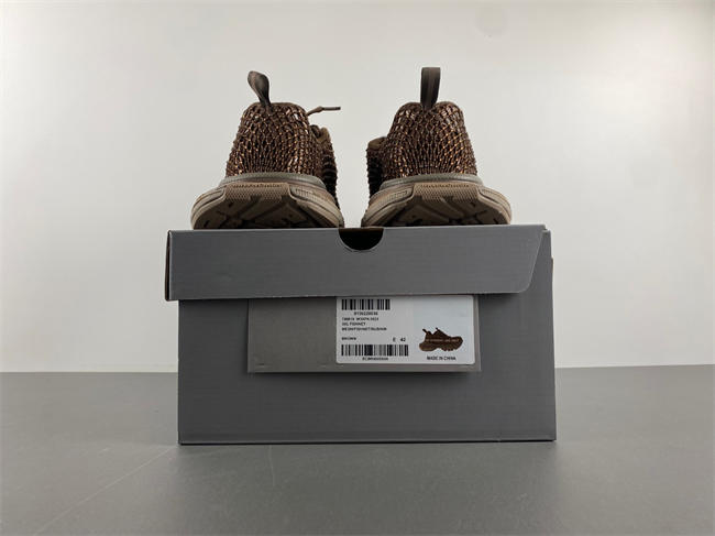 Balenciaga Phantom Sneaker 788819 W3XFN 0523