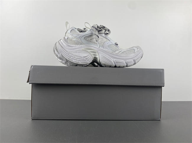 Balenciaga 815853 W2MV2 9000