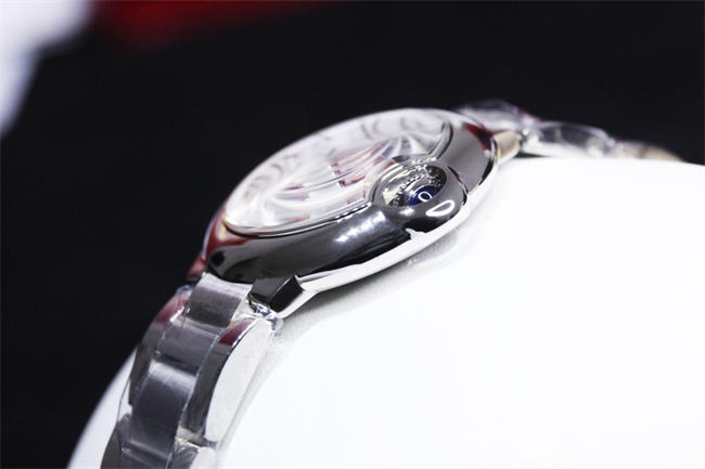 CARTIER 3K Blue Balloon 28mm Quartz 06