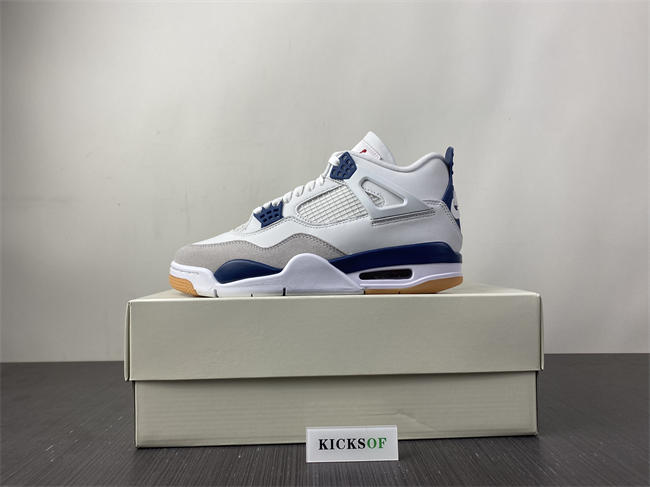 Nike SB x Air Jordan 4 “Navy”  DR5415-100