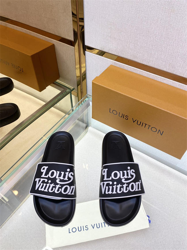 Lv Slipper