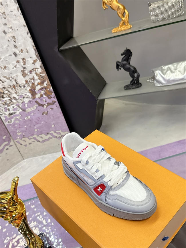 Lv Trainer Sneaker